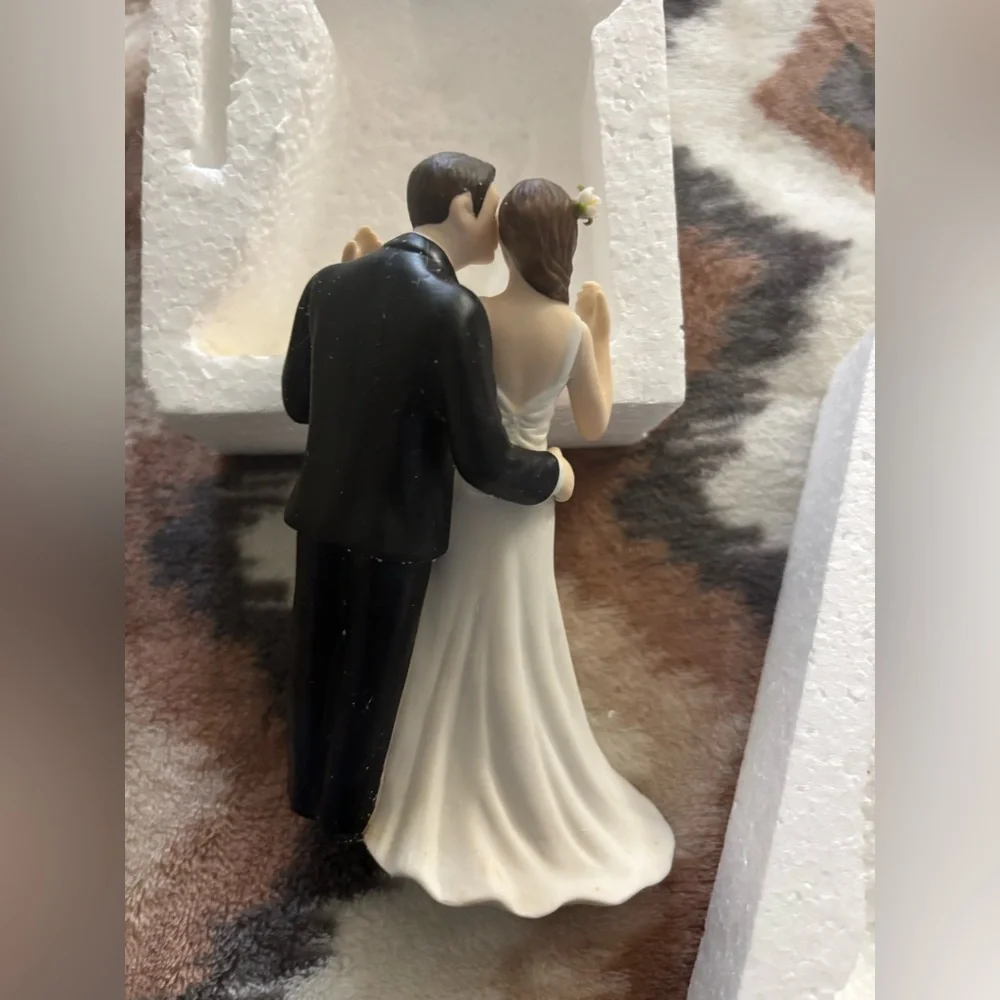 Picture Perfect Cake Topper